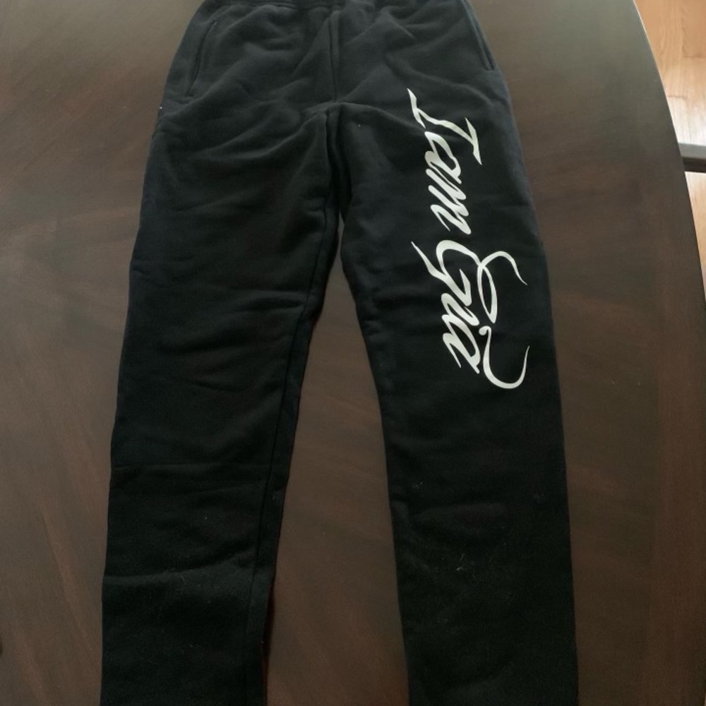 IAMGIA SWEAts